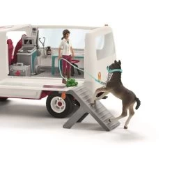 Schleich - Mobile Vet With Hanoverian Foal (42439) -Randboutique Für Kinder schleich mobile vet with hanoverian foal 42439 2